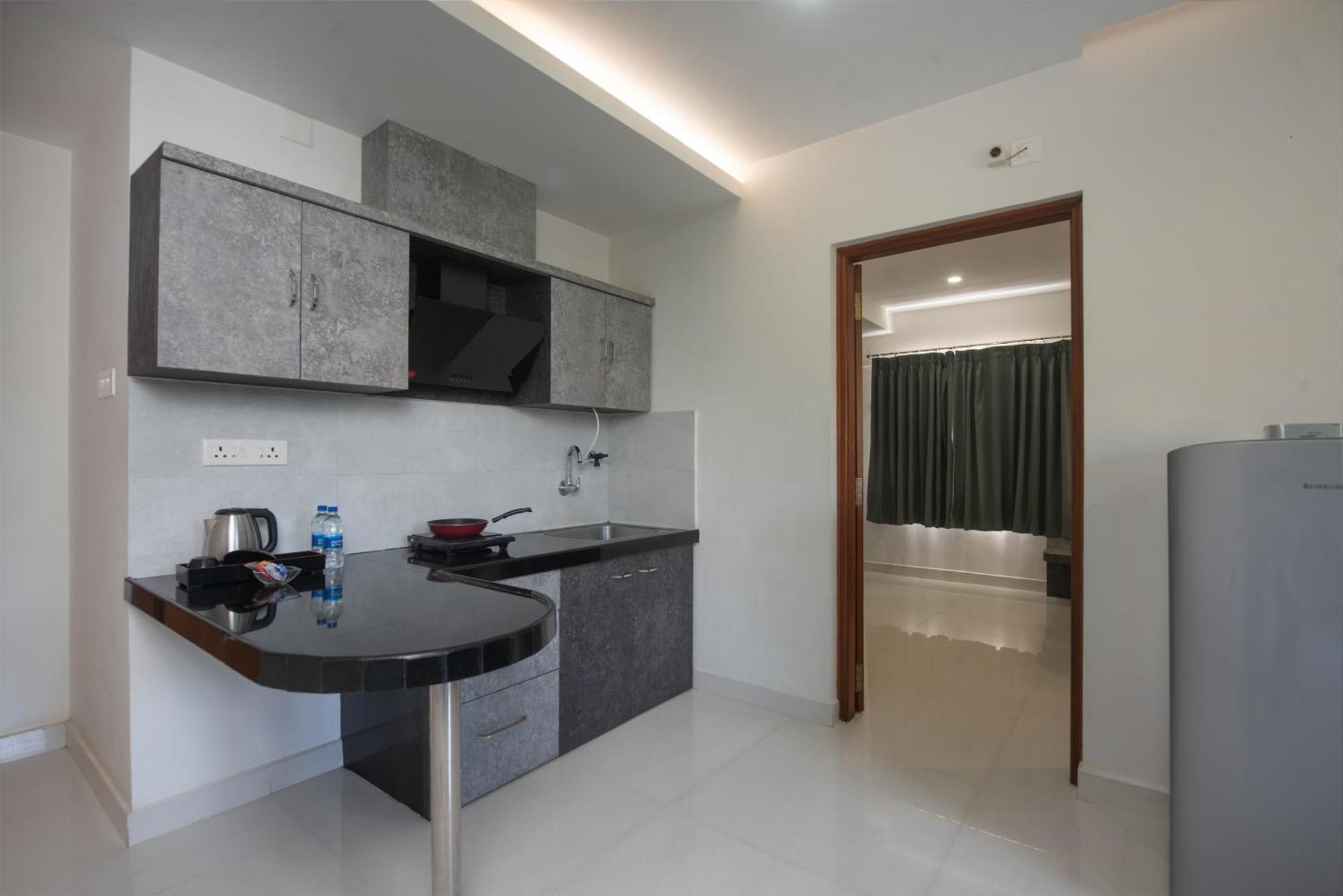 Manipal Atalia Service Apartments Exterior foto